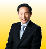 President Lee Myung-ba